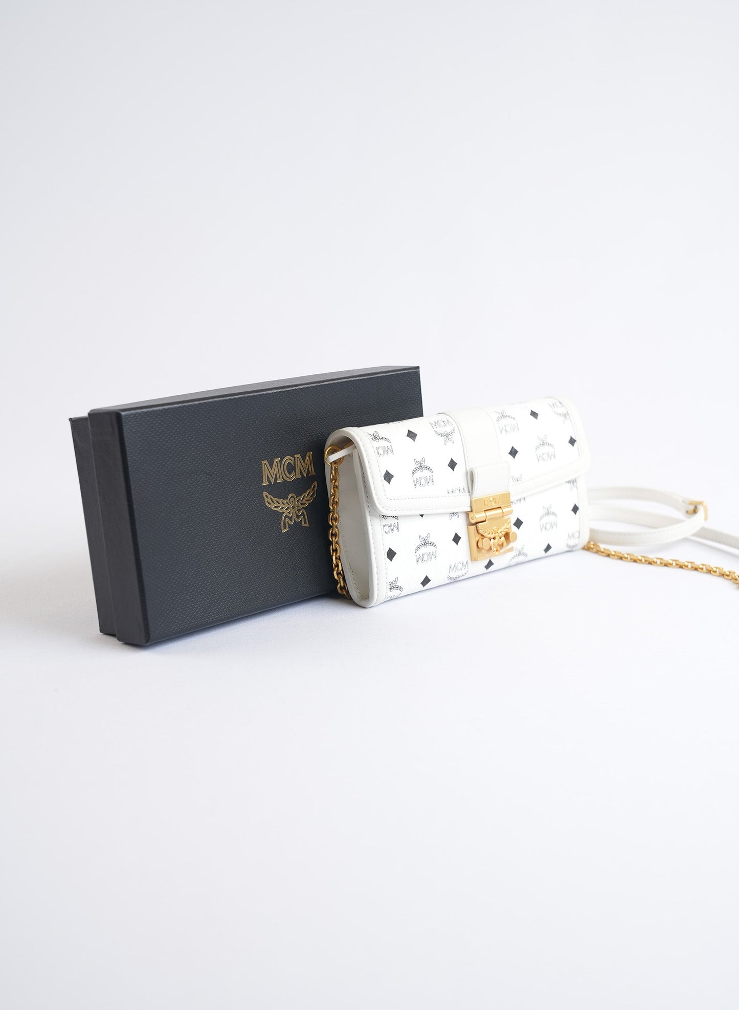 MCM Tracy Chain Wallet