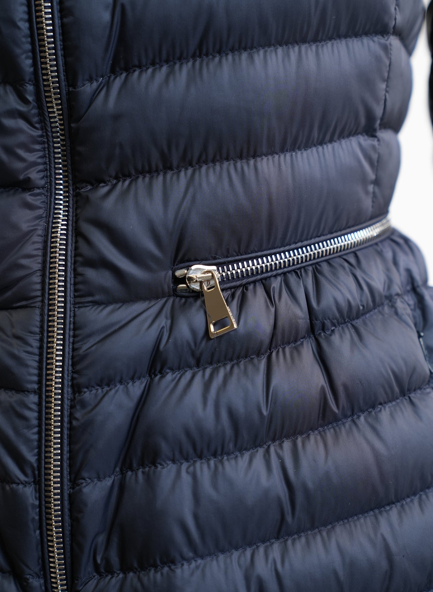 Moncler Agatelon Light Puffer Jacket