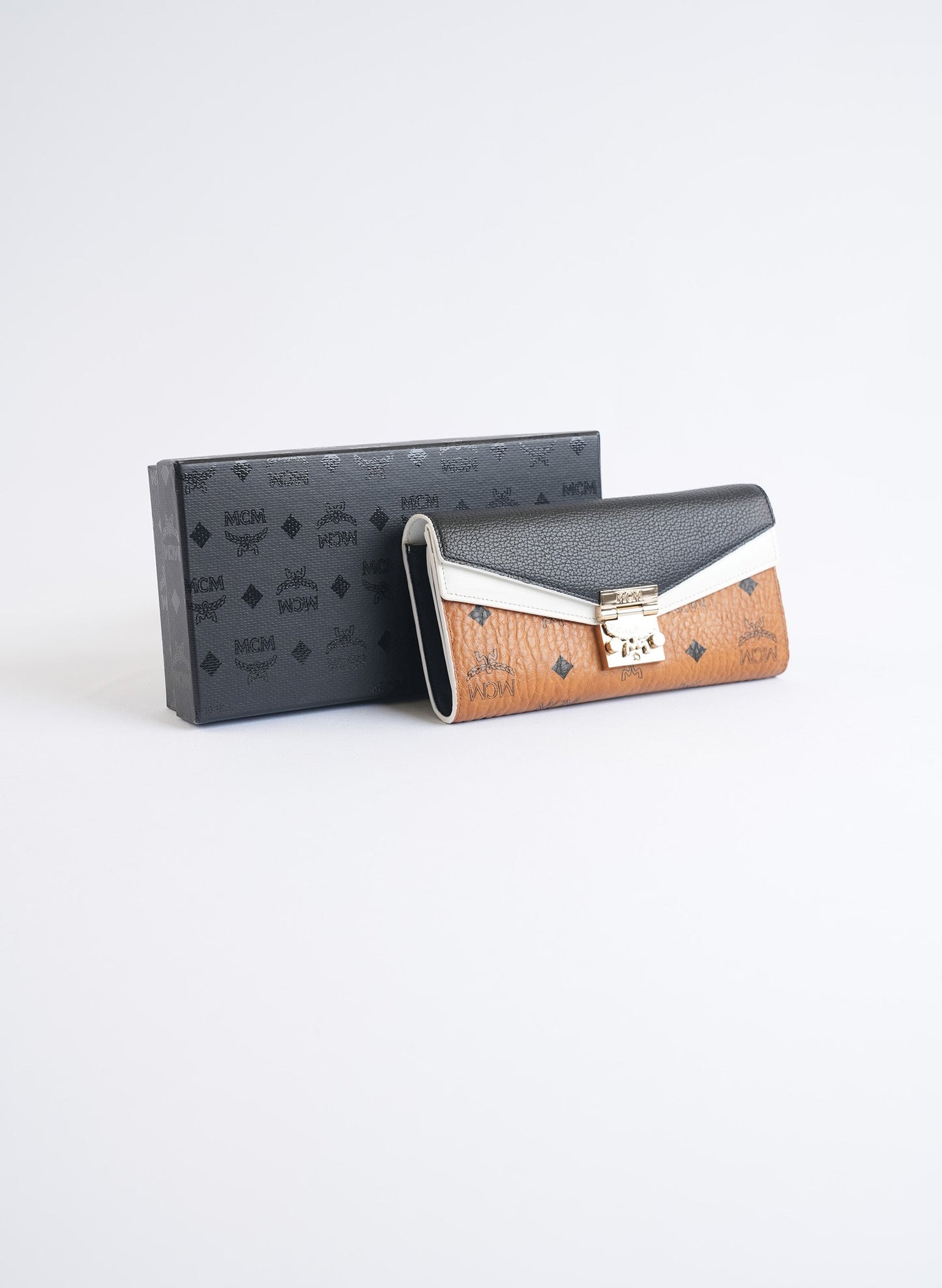 MCM Patricia Chain Wallet