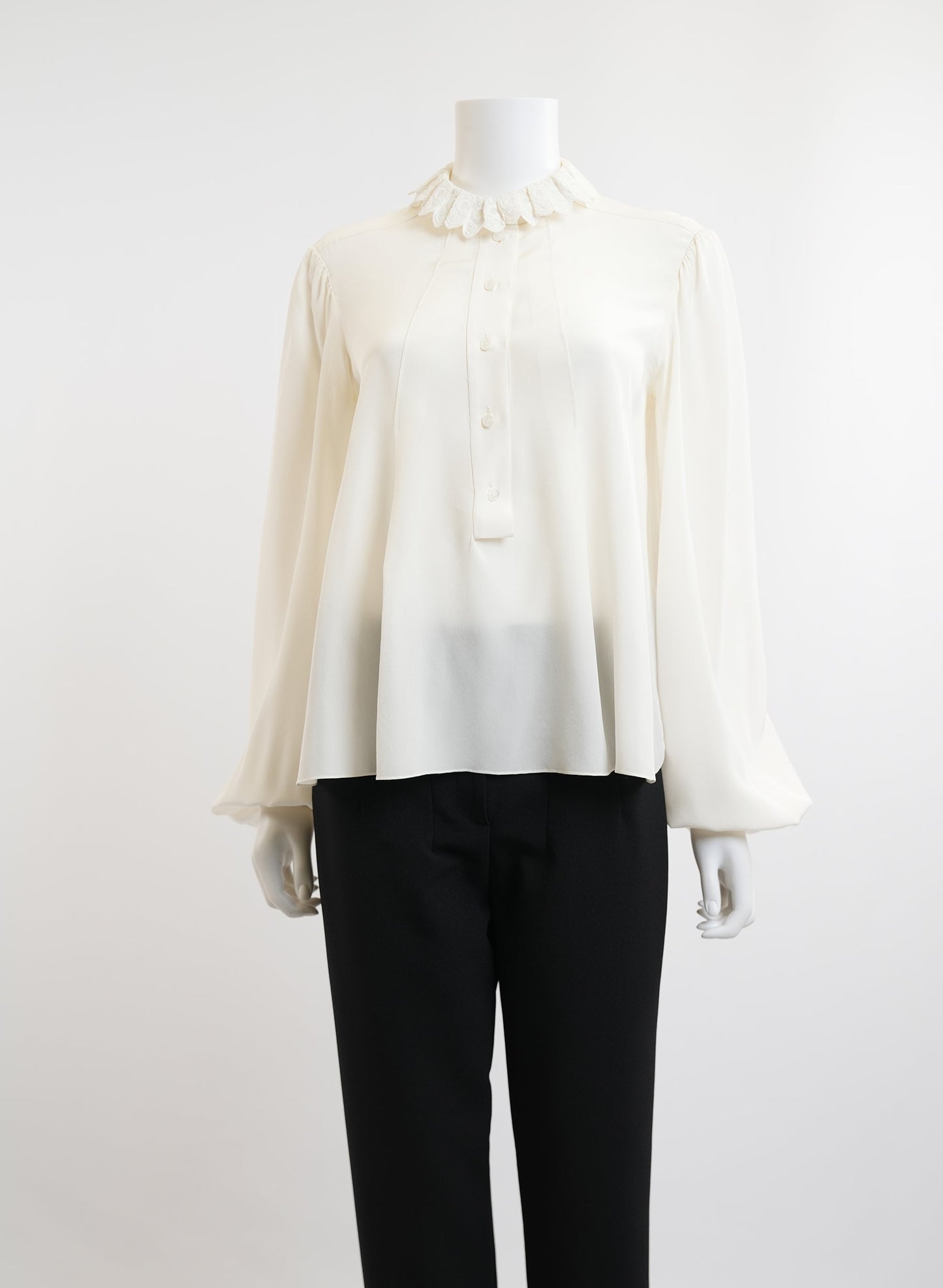 Chloe Cream Ruffled Lace Collar