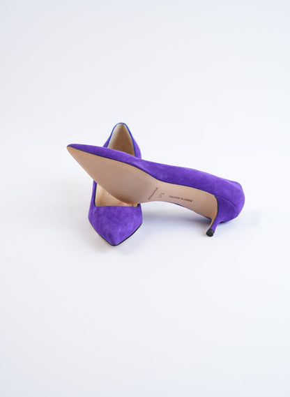 Manolo Blahnik BB Suede Pumps