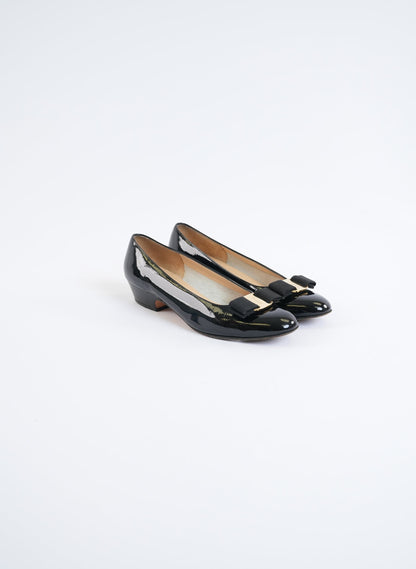Salvatore Ferragamo Vara Black Pump