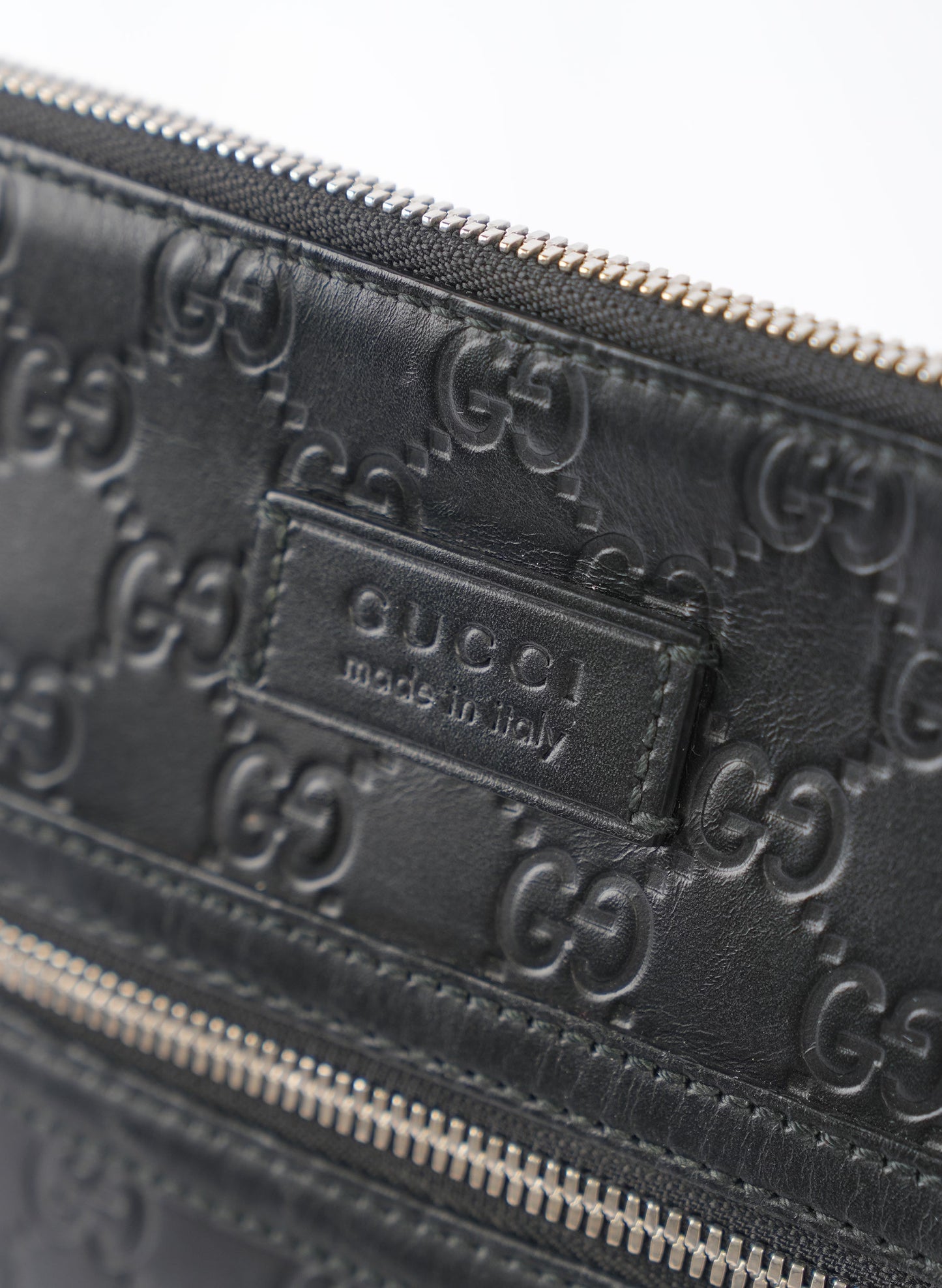 Gucci Guccissima Signature Messenger Crossbody
