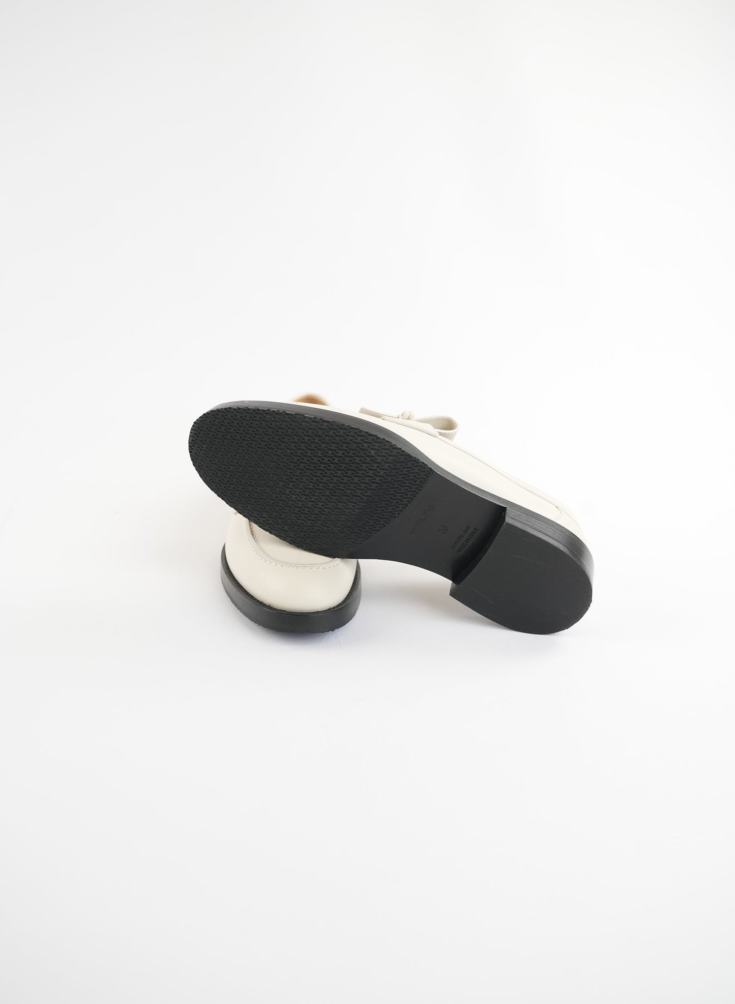Hermès White Leather Impact Loafers
