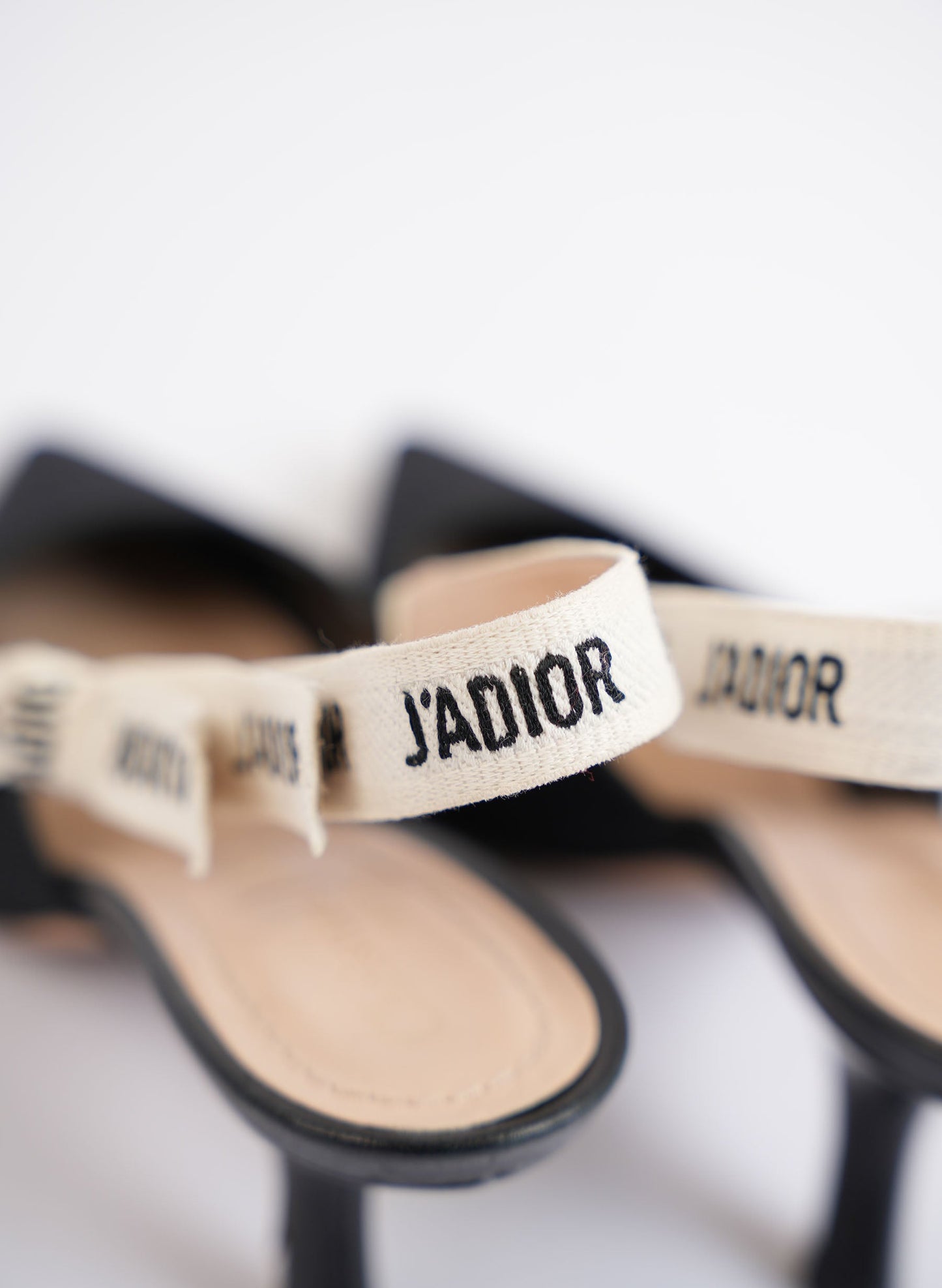 J'adior Slingback Pump